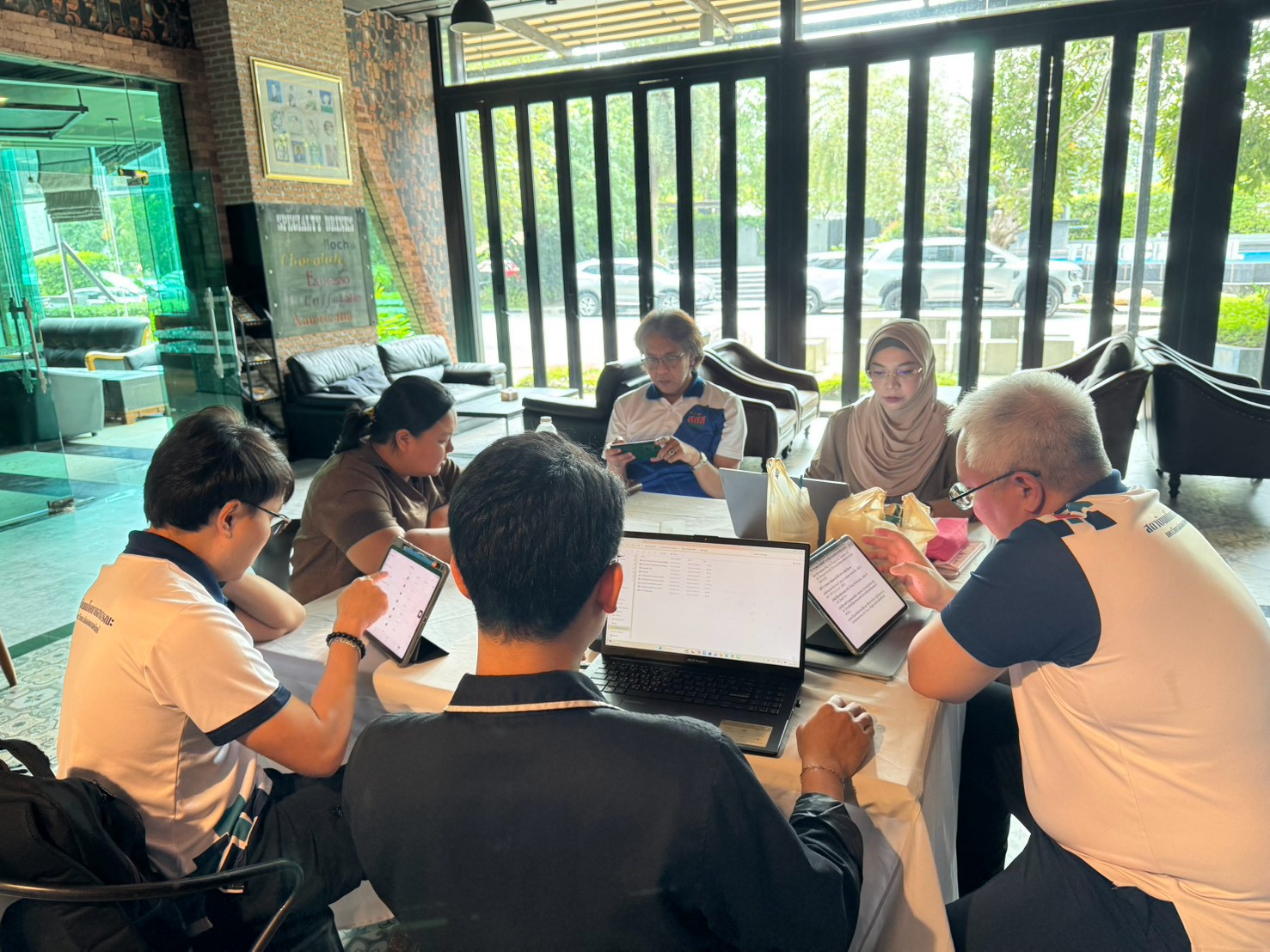 ประชุมทีมติดตามภายในโครงการศูนย์ประสานงานและสนับสนุนภาคีเครือข่ายภาคใต้